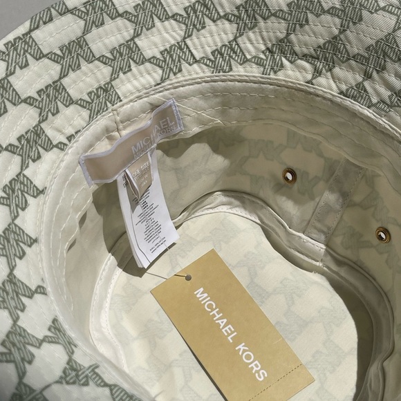 (new+tag) Michael Kors bucket hat MK monogram orange cream one size fits all OS new+tag) Michael Kors bucket hat MK monogram jade green  main image 4